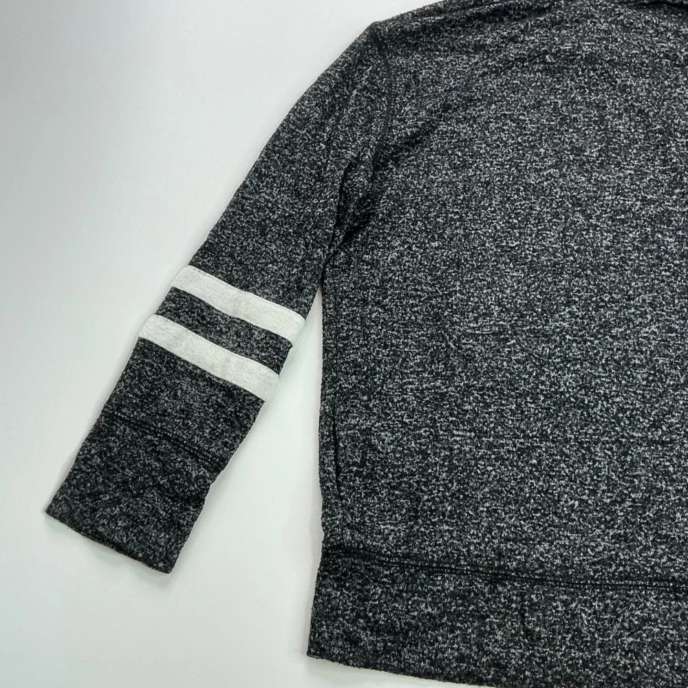 Old Navy Black Jack Plush Pullover Hoodie Kids Size S 6-7 Varsity Stripe Sporty